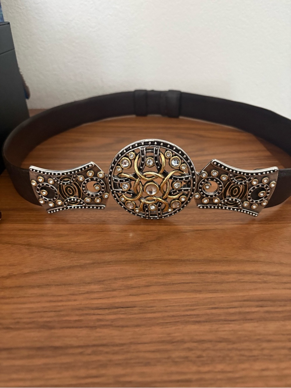 Chico’s adjustable mixed metal buckle black belt